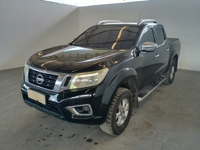LOTE 011 NISSAN FRONTIER LEATX4